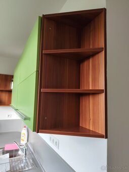 Kuchynská linka so vstavanými spotrebičmi - 7
