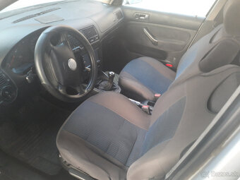 Predám Volkswagen Golf 4,1,9 TDI.81 KW,R.V.99. - 7