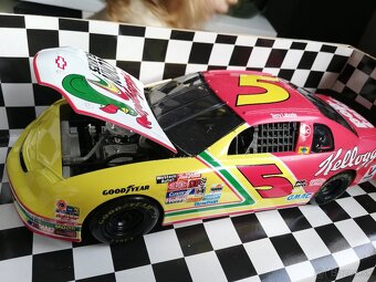 1:18 NASCAR Terry Labonte 1998 Chevrolet Monte Carlo - 7