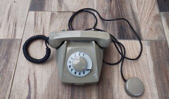 Prodám telefon z roku 1976 - 7