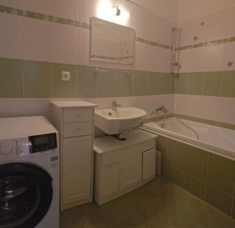 Na prenájom 3-izbový byt centrum Malacky - 7