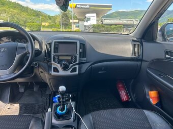 Hyundai i30 1.6 CRDi - 7
