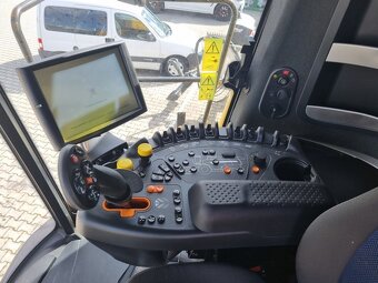 Kombajn NEW HOLLAND CX 8.70 - 7
