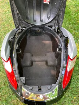 Skúter Peugeot Satelis 250 - r.v. 2007 - 7