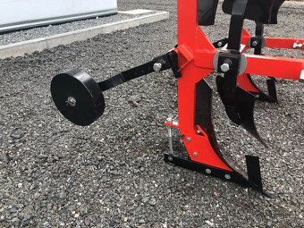 Obracecí pluh PO 230 (vr.DPH a dopravy) - 7