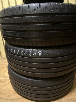 Letné pneu 235/60R18 viem aj prezuť - 7