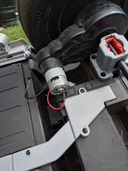Elektrické autíčko Mercedes G - treba opravit kabelaz - 7