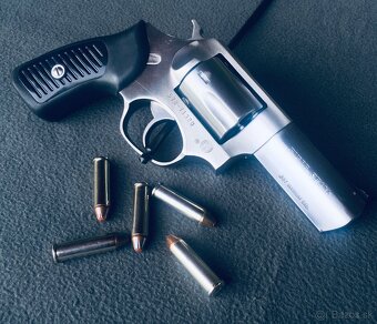 Revolver Ruger 3” .357 Magnum - 7