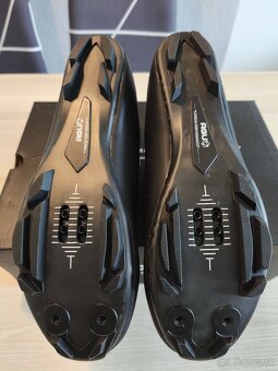 Nové tretry AGU MTB M810 Carbon veľ.42 - 7