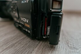 Sony HVR-Z7E camcorder - 7
