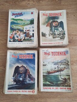 Poklady a nálezy z pody, starožitnosti, retro, šperky, hudb - 7