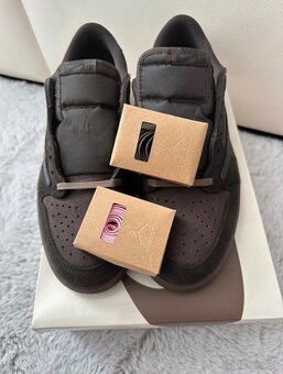 Air jordan 1 travis scott velvet brown - 7