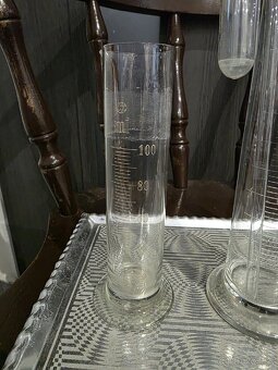 Laboratórne sklo - 7