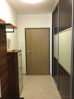 Priestranný 2 iz byt v novostavbe v Ružinove – čiastočne zar - 7