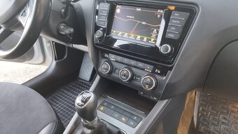 Škoda Octavia Combi SCOUT 2.0TDI ,,110kw. 4x4, - 7