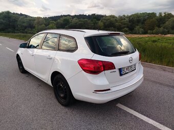 Opel Astra J 1.7 cdti Sports Tourer - 7