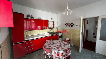 Dvojpodlažný 5-izbový rodinný dom, Madunice - 7