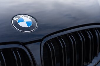 BMW 320i - 7
