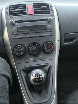 Toyota Auris 1.33B , 143tis. Km r.v.2010 - 7