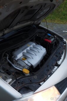 Renault Megane 1.6 16V (2006) 82kw - 7