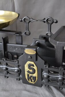 Liatinové váhy - 7