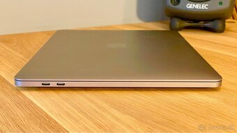 MacBook PRO 13” Retina | 16GB RAM, 256GB HDD - 7