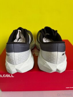 Bezecke tenisky New Balance Rebel - 7