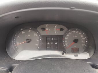 Renault Thalia 1.4 - 7