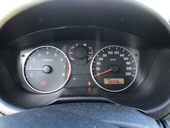 hyundai i20 2010 - 7