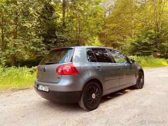 Vw Golf 5 1.6 - 7
