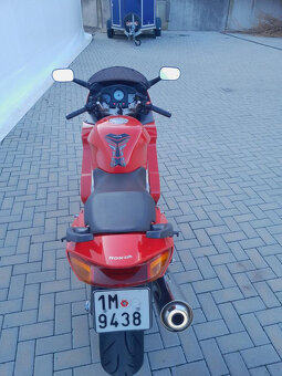 prodám Honda VFR 800FI RC 46 r.v 1999 - 7