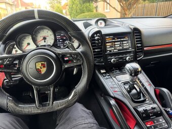 Porsche Cayenne Turbo - 7
