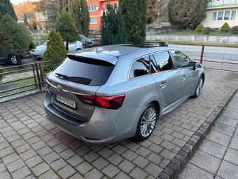 Toyota Avensis Combi 1.8i Valvematic - 7