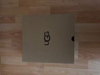 Ugg tazz cierne - 7