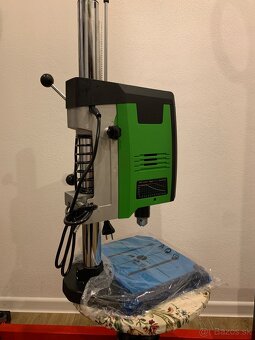 Stojanová vŕtačka 800W - 7