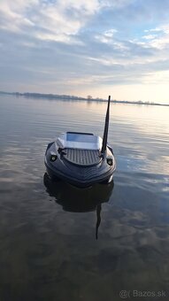 Zavážacia lodička Flytec V080 - 7