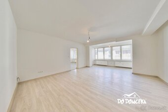 DO DOMČEKA | Bývanie s veľkorysým priestorom a vlastnou gará - 7