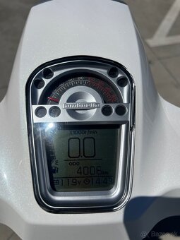 Lambretta V125 Special - 7
