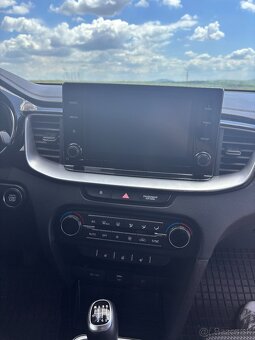 Kia Ceed SW 1.5 T-GDi M6 Gold - 7