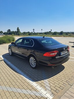 Škoda Superb 2.0 TDI CR 4x4 170k Elegance DSG - 7