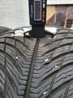 245/50 R19 Michelin zimne pneumatiky - 7