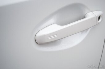 Toyota Auris 1.6 l D-4D - 7