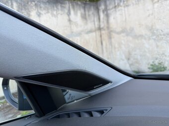 Volkswagen Golf 7 Variant 2.0 TDI 110kw Highline - 7