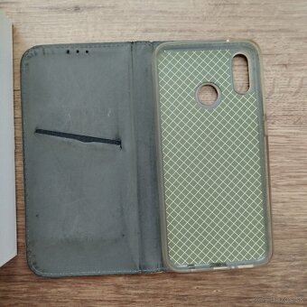 Mobilný telefón Huawei P20 LITE - 7
