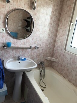 Na prenájom zariadený 3-izbový byt na sídl. Bauring LR-1512 - 7