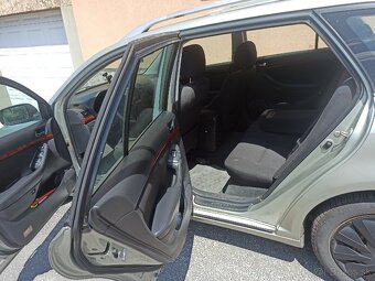 Toyota Avensis - 7