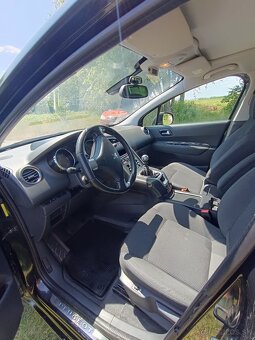 Predám 7 miestne auto PEUGEOT 5008 110kW, 2.0 hdi - 7