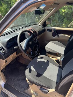Nissan Terrano 2 - 7