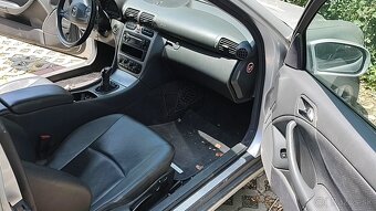 Díly Mercedes W203 coupe C200K - 7
