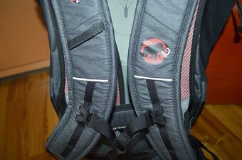 predam novy turisticky ruksak MAMMUT - 7